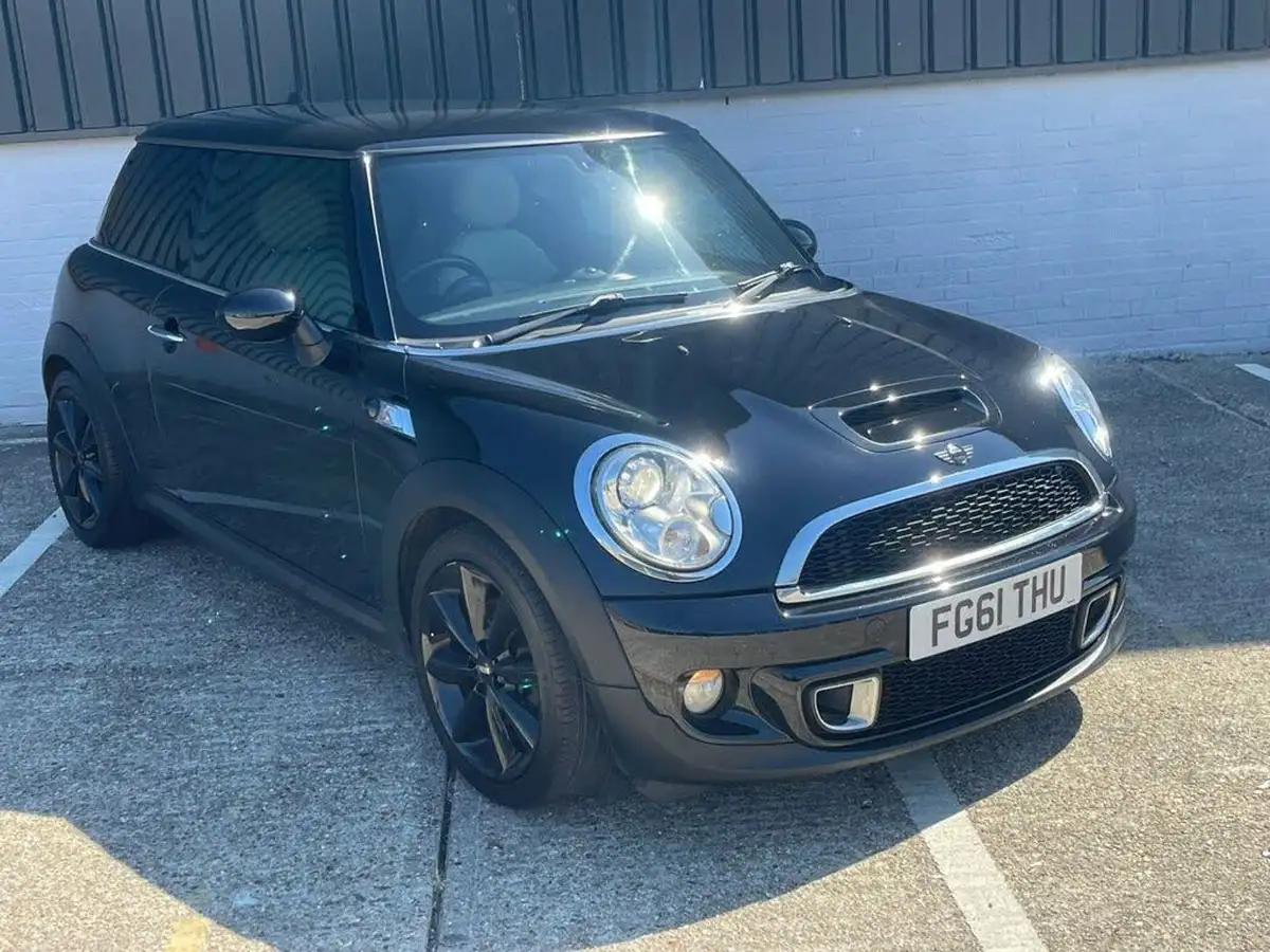 2011-mini-cooper-20td-cooper-sd-hatchback-3d-big-75