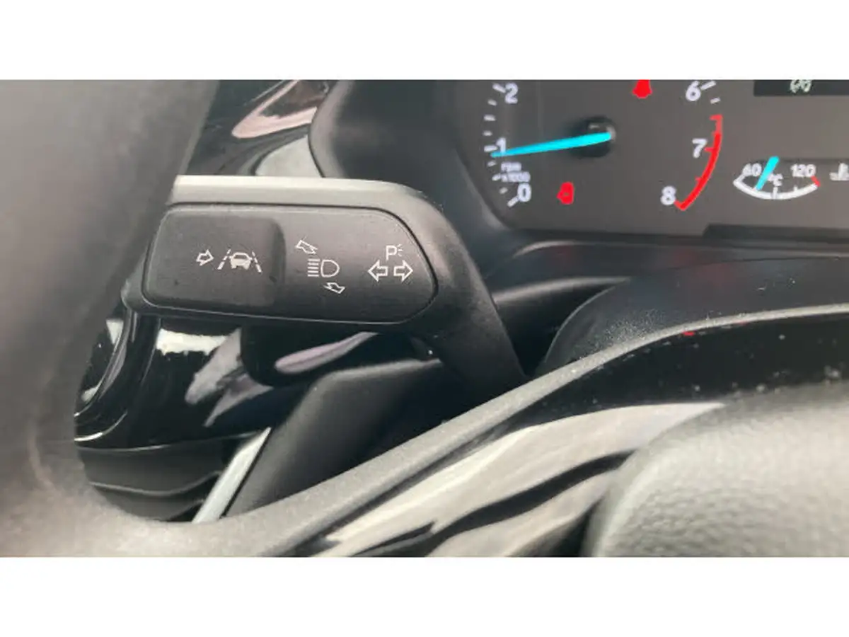 2022-ford-fiesta-11-ti-vct-trend-5d-big-32
