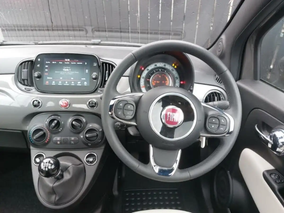 2022-fiat-500-10-dolcevita-big-6