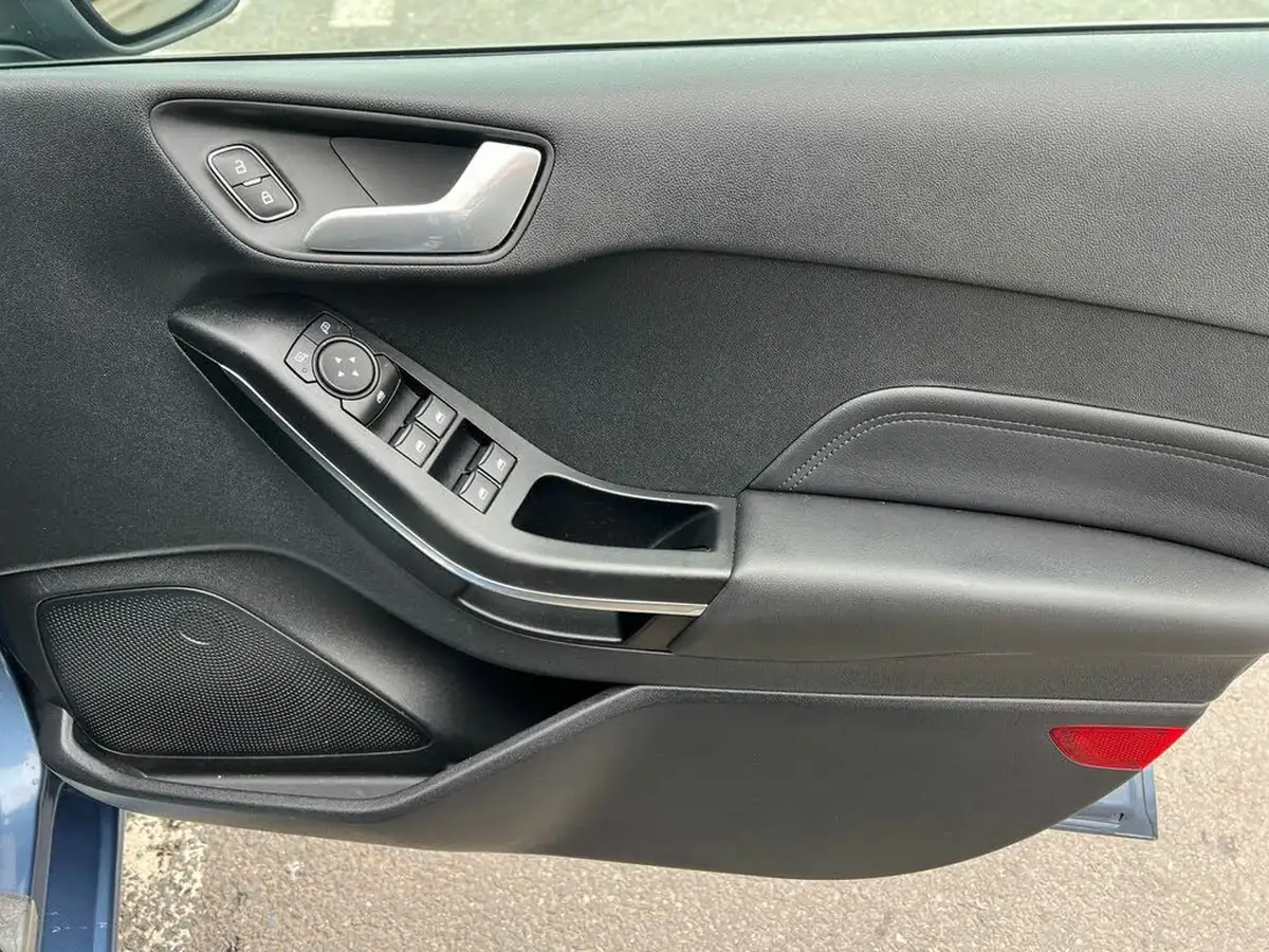 2022-ford-fiesta-10t-titanium-vignale-125ps-hybrid-mhev-powershift-big-34