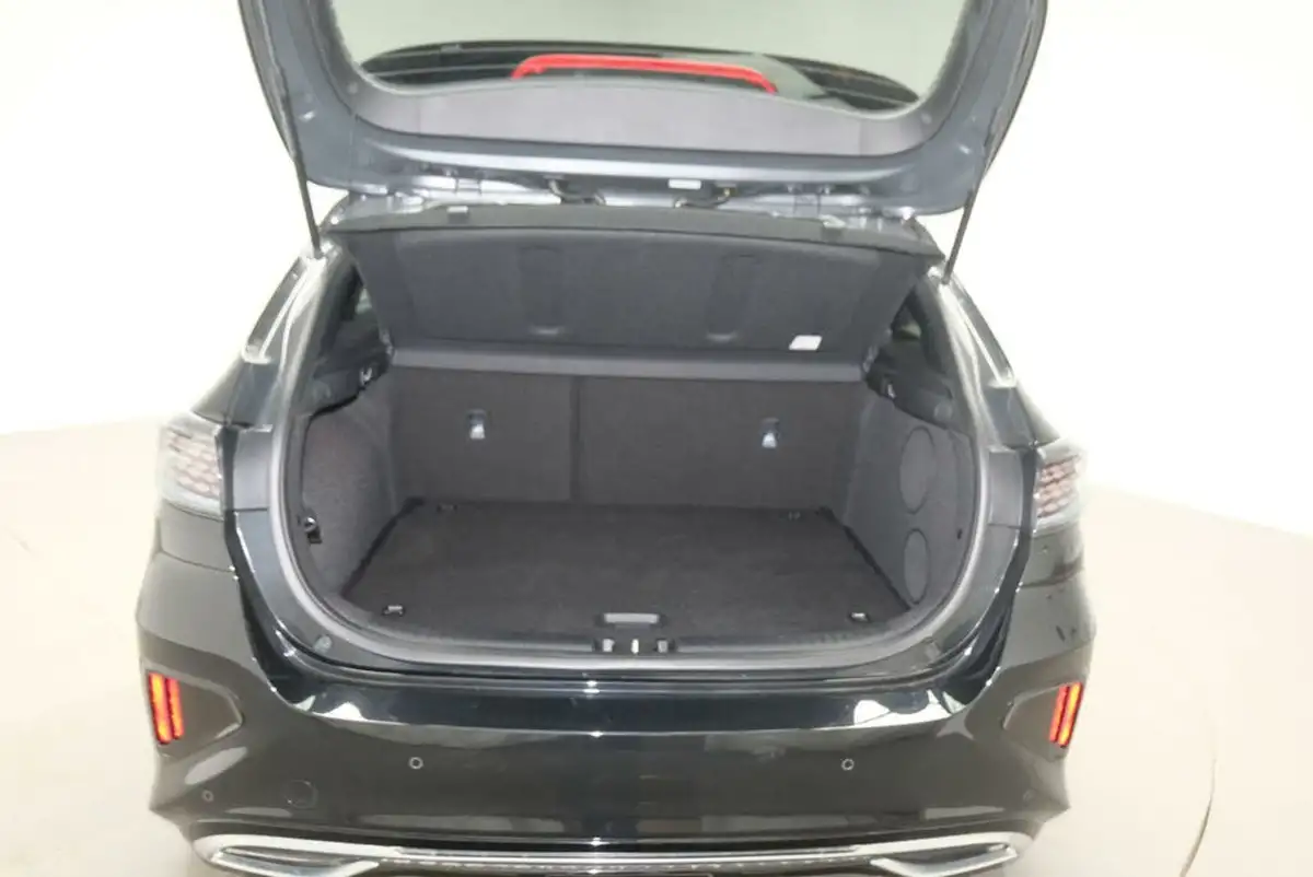 2024-kia-ceed-15-t-gdi-gt-line-s-138bhp-big-31