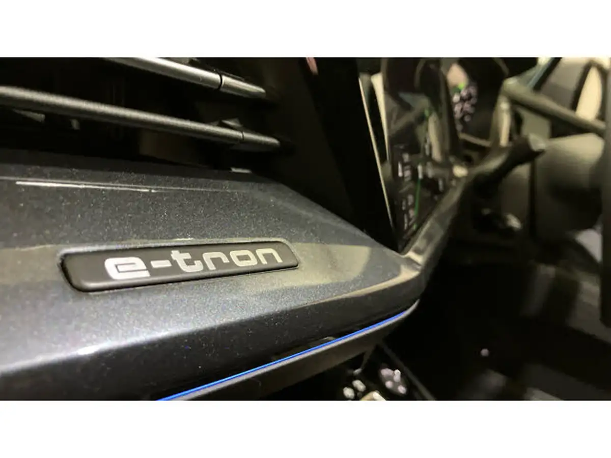 2024-audi-q4-e-tron-45e-s-line-sportback-auto-big-24