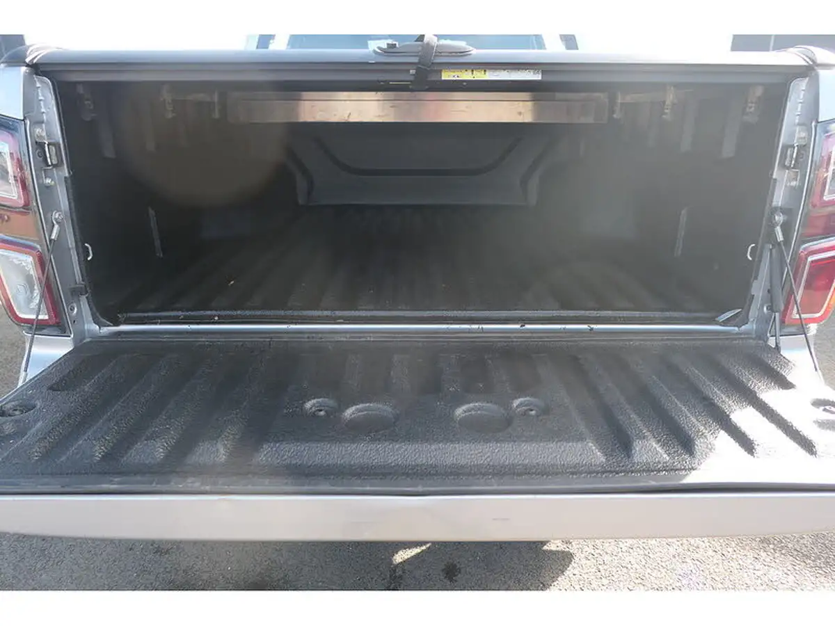 2023-isuzu-d-max-19td-v-cross-steel-edition-auto-big-9