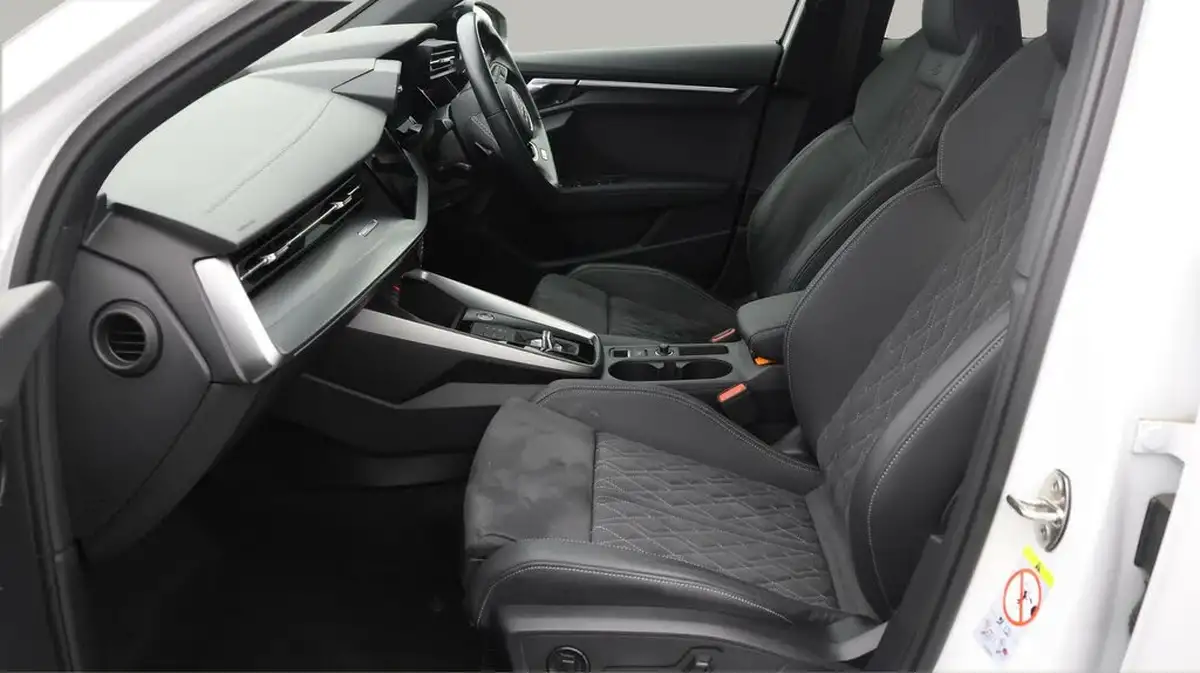 2022-audi-a3-15-35-tfsi-edition-1-sportback-5d-s-tronic-big-13