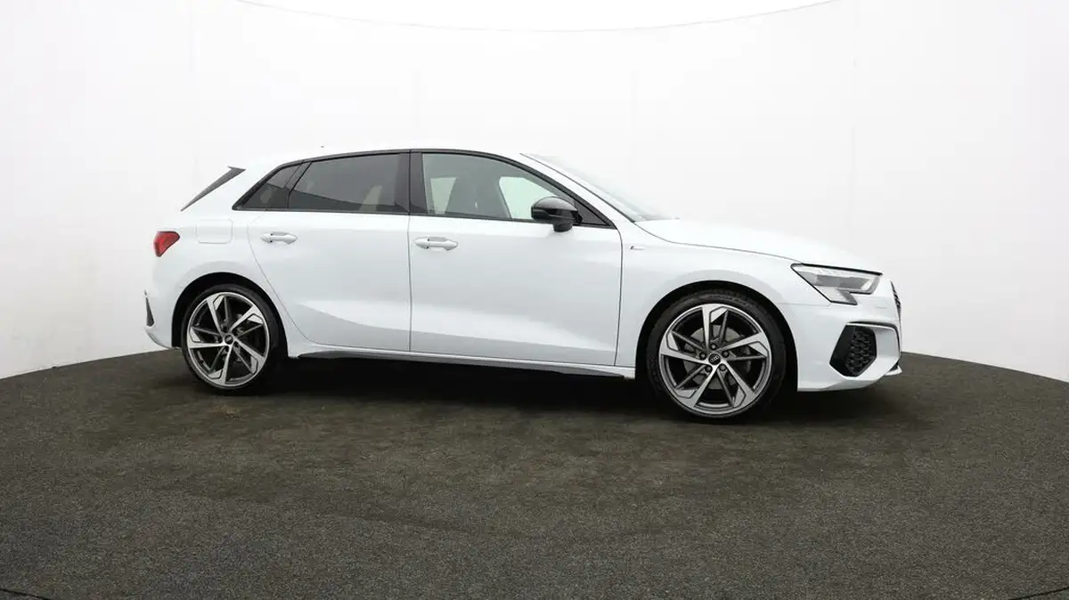 2022-audi-a3-15-35-tfsi-edition-1-sportback-5d-s-tronic-big-31