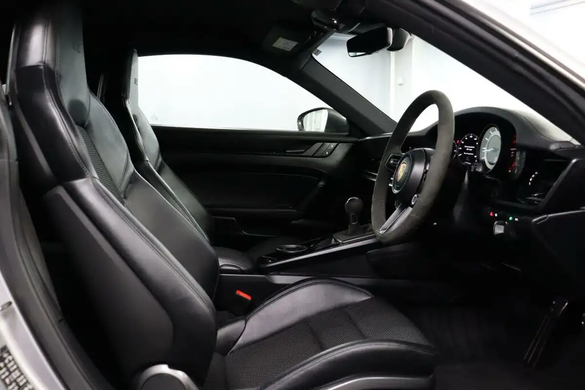 2024-porsche-911-30-carrera-t-385ps-coupe-big-44