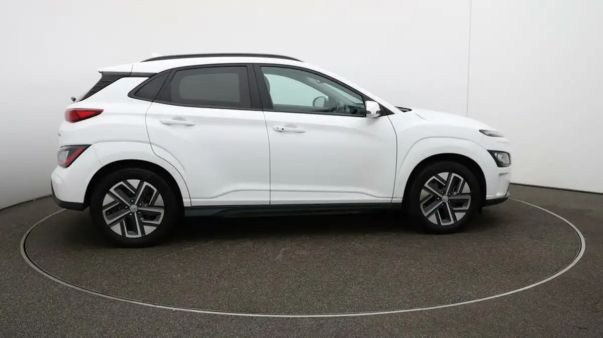 2023-hyundai-kona-e-ultimate-204ps-64kwh-105kw-obc-big-51