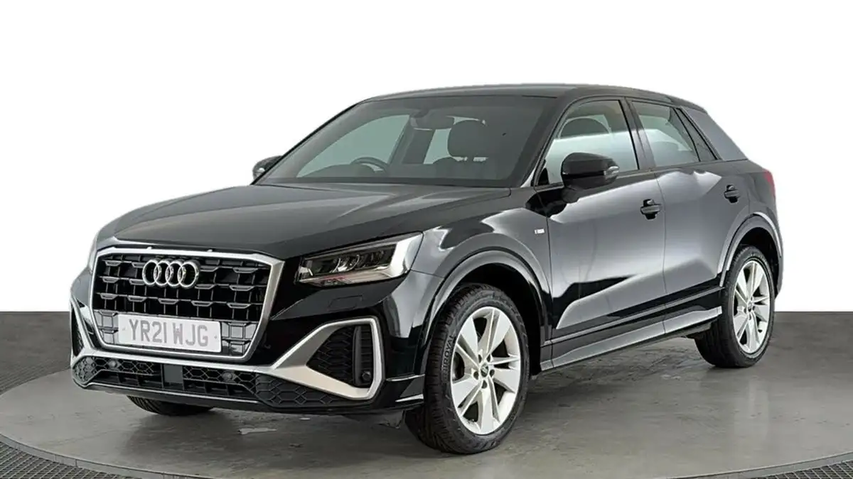 2021-audi-q2-10-30-tfsi-s-line-big-0