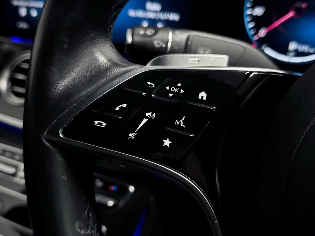 2021-mercedes-benz-e-class-20d-e300de-amg-line-edition-eq-power-saloon-4d-big-35