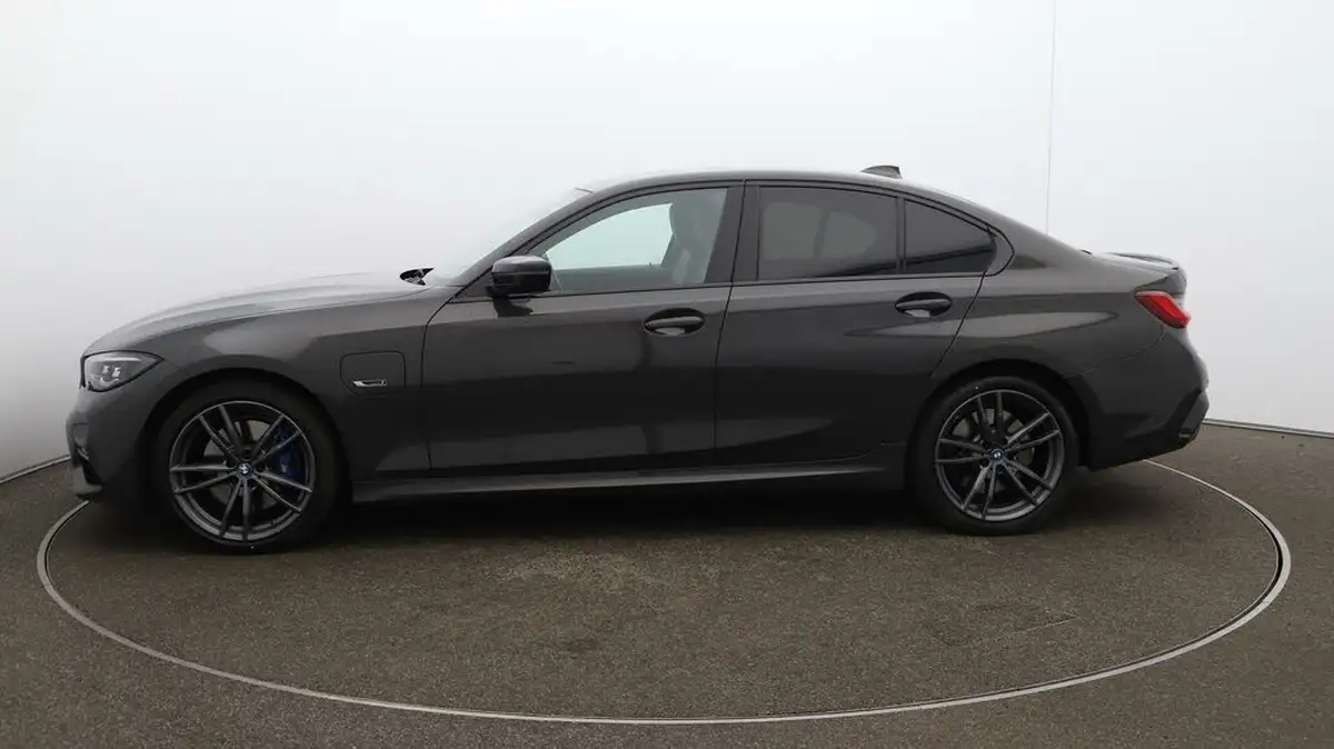 2021-bmw-3-series-20-330e-m-sport-pro-edition-saloon-4d-big-63