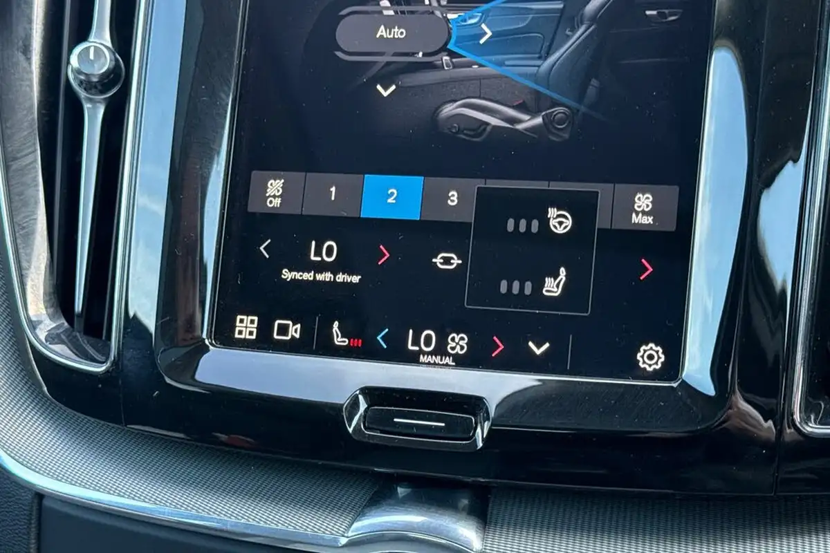 2024-volvo-xc60-20-b5-plus-big-22