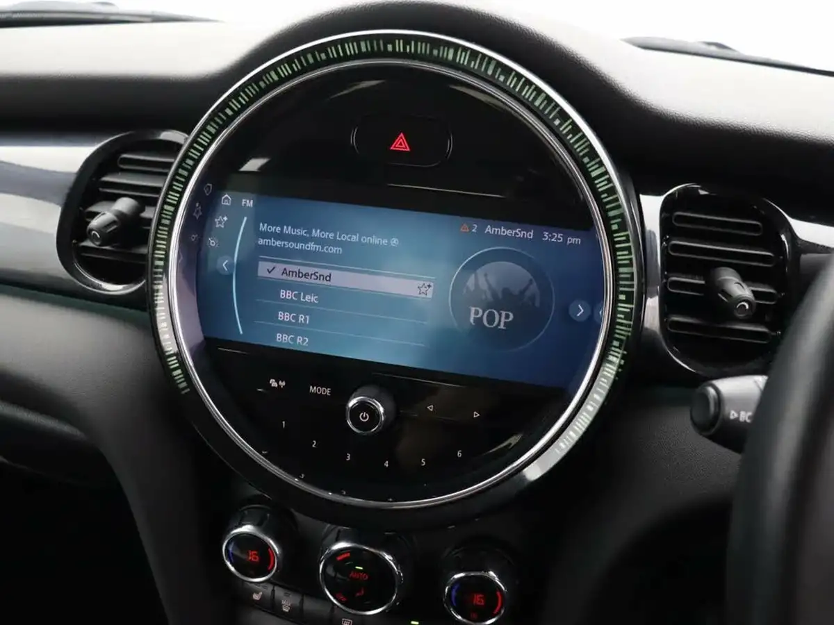 2021-mini-cooper-15-cooper-classic-hatchback-5d-auto-big-26