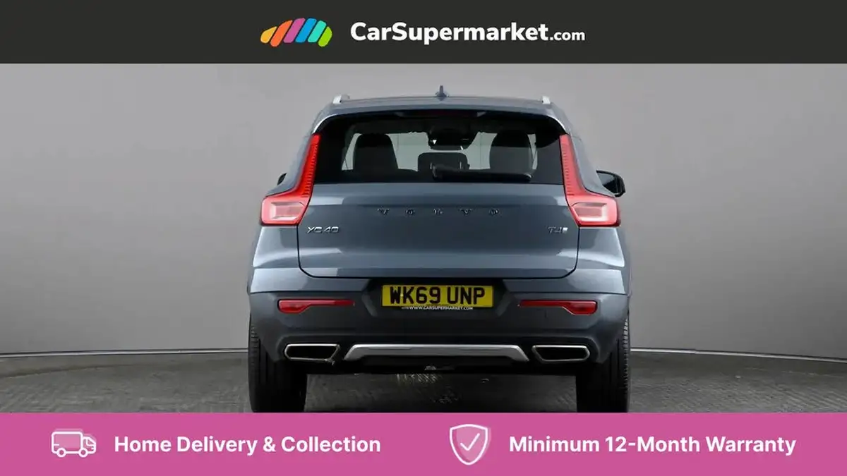 2019-volvo-xc40-20-t4-inscription-big-4
