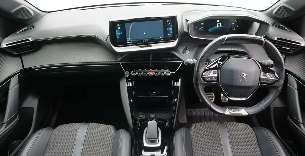 2022-peugeot-208-e-gt-136bhp-50kwh-big-13