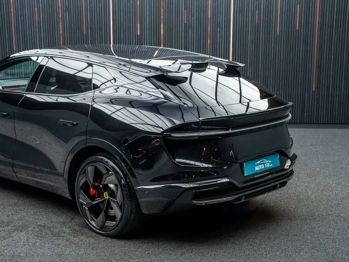 2024-lotus-eletre-e-r-big-18