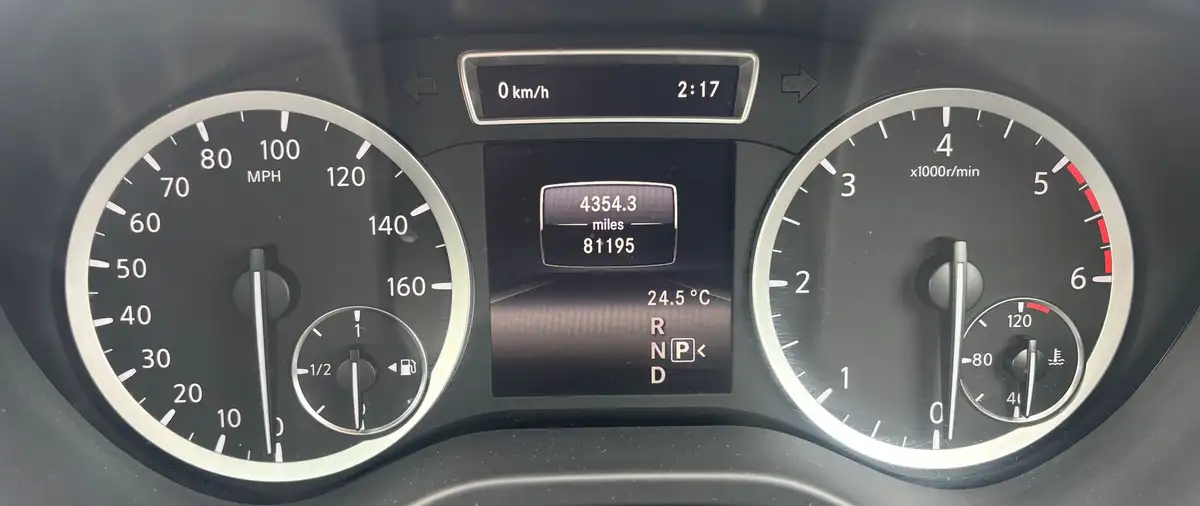 2016-infiniti-q30-15d-business-executive-dct-big-15