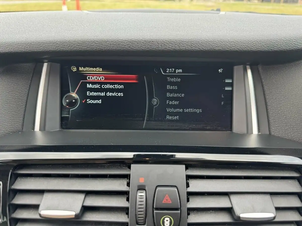 2015-bmw-x4-30td-xdrive30d-xline-big-63