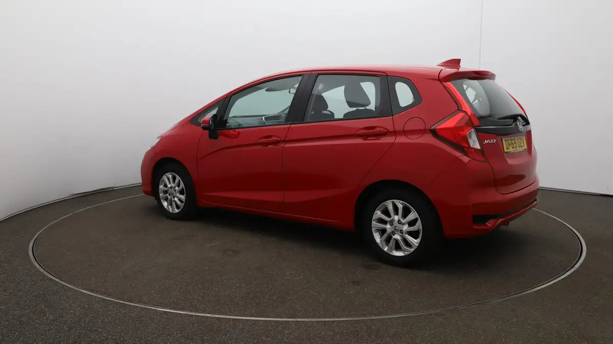 2019-honda-jazz-13-i-vtec-se-cvt-big-32