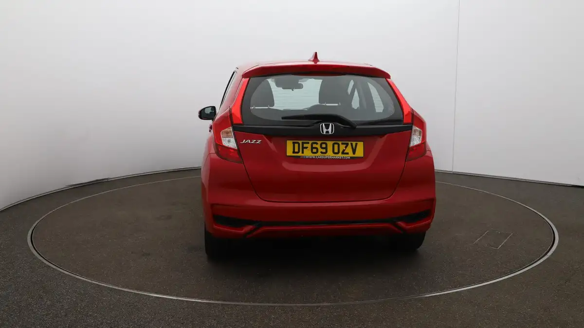 2019-honda-jazz-13-i-vtec-se-cvt-big-56