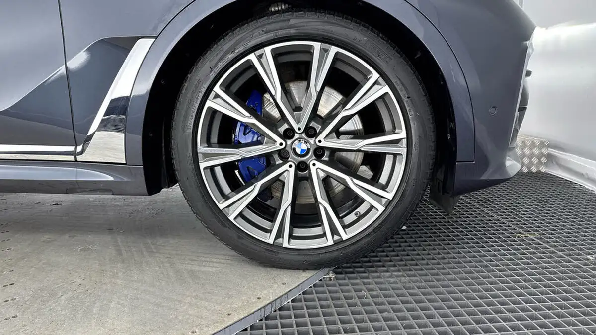2021-bmw-x7-30td-xdrive-40d-m-sport-big-27
