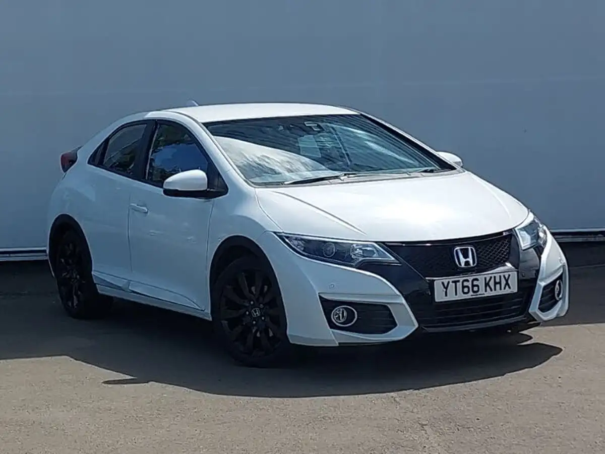 2016-honda-civic-18-i-vtec-se-plus-navi-hatchback-auto-big-0