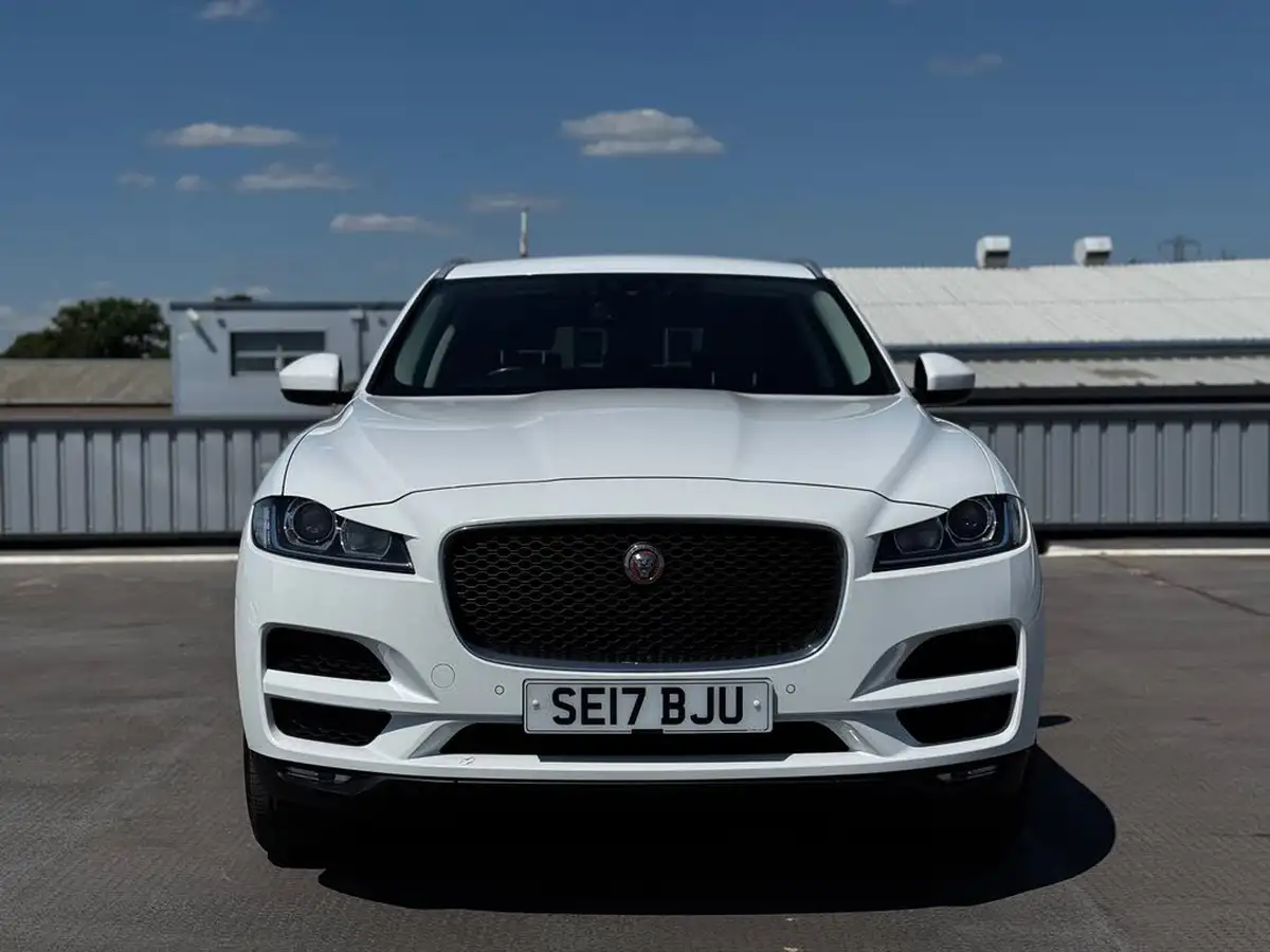 2017-jaguar-f-pace-20-i4d-prestige-180ps-awd-auto-big-1