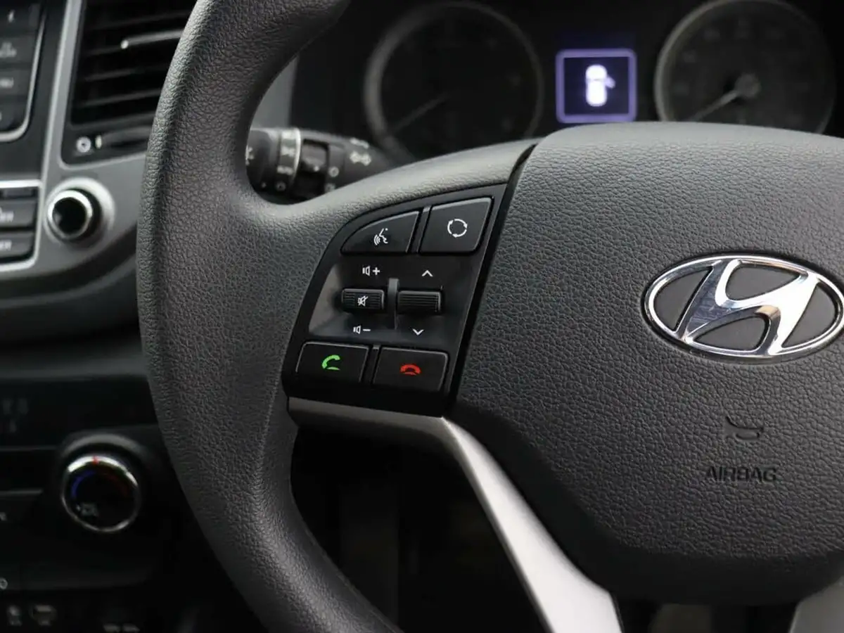 2017-hyundai-tucson-17crdi-blue-drive-s-big-33