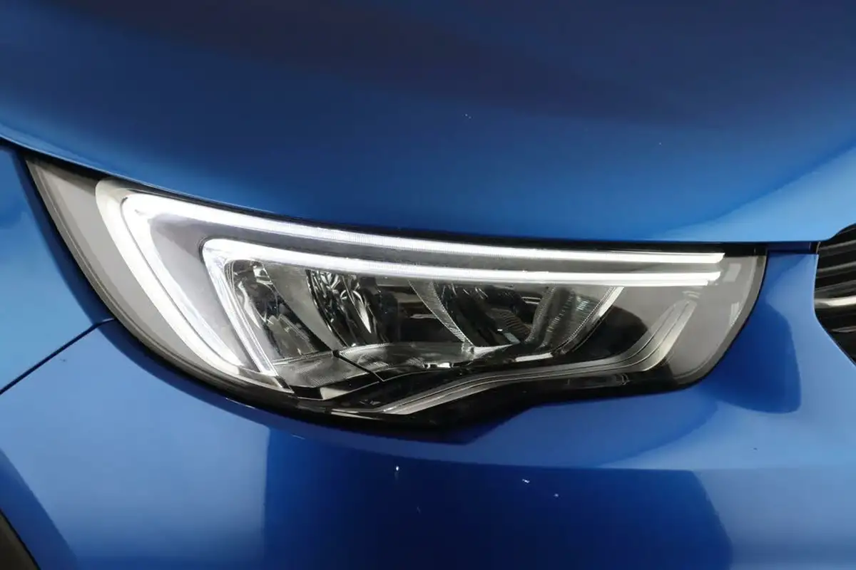 2020-vauxhall-grandland-x-12-sri-nav-auto-big-7