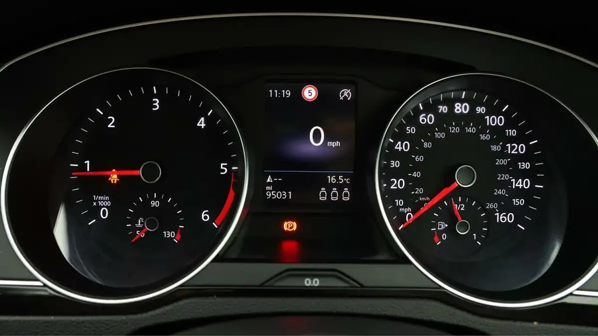 2021-volkswagen-passat-20tdi-se-nav-150ps-estate-5d-big-9