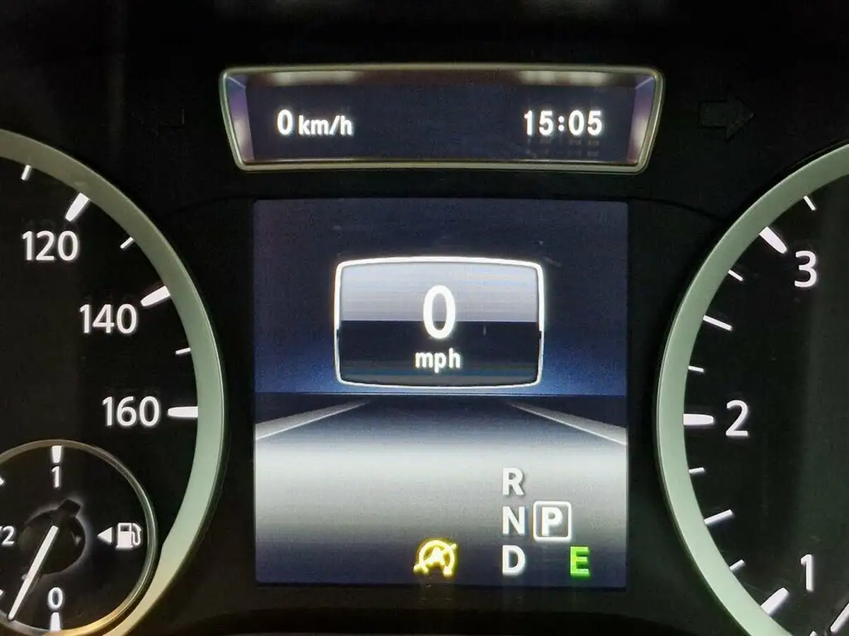 2016-infiniti-q30-22d-sport-awd-big-61
