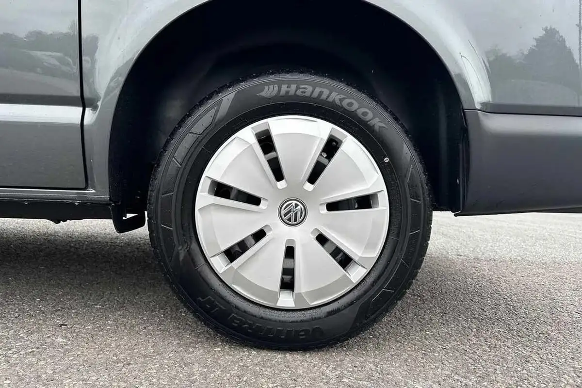 2024-volkswagen-transporter-big-22