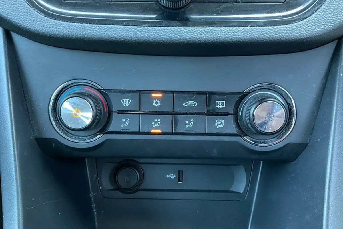 2022-mg-mg3-15-vti-tech-exclusive-nav-big-25