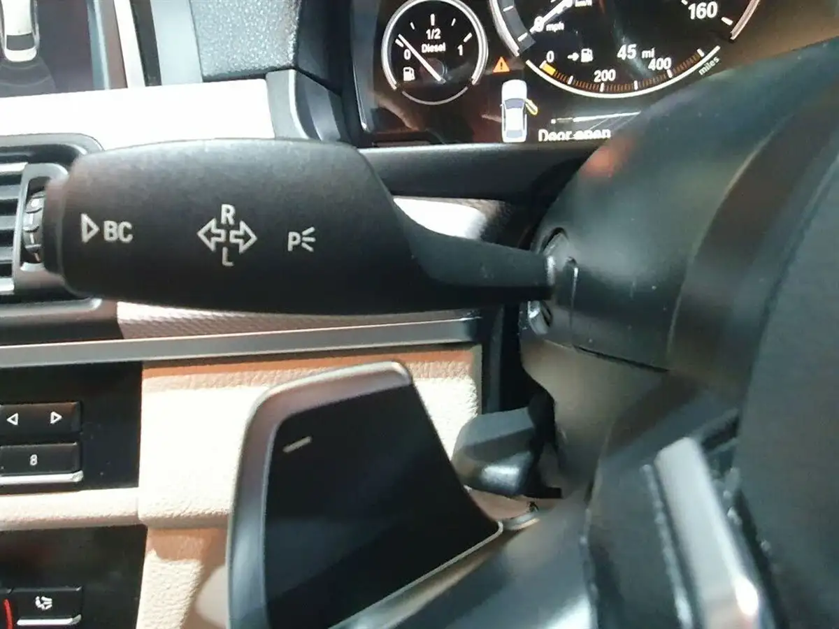 2015-bmw-5-series-30td-535d-m-sport-saloon-4d-big-45