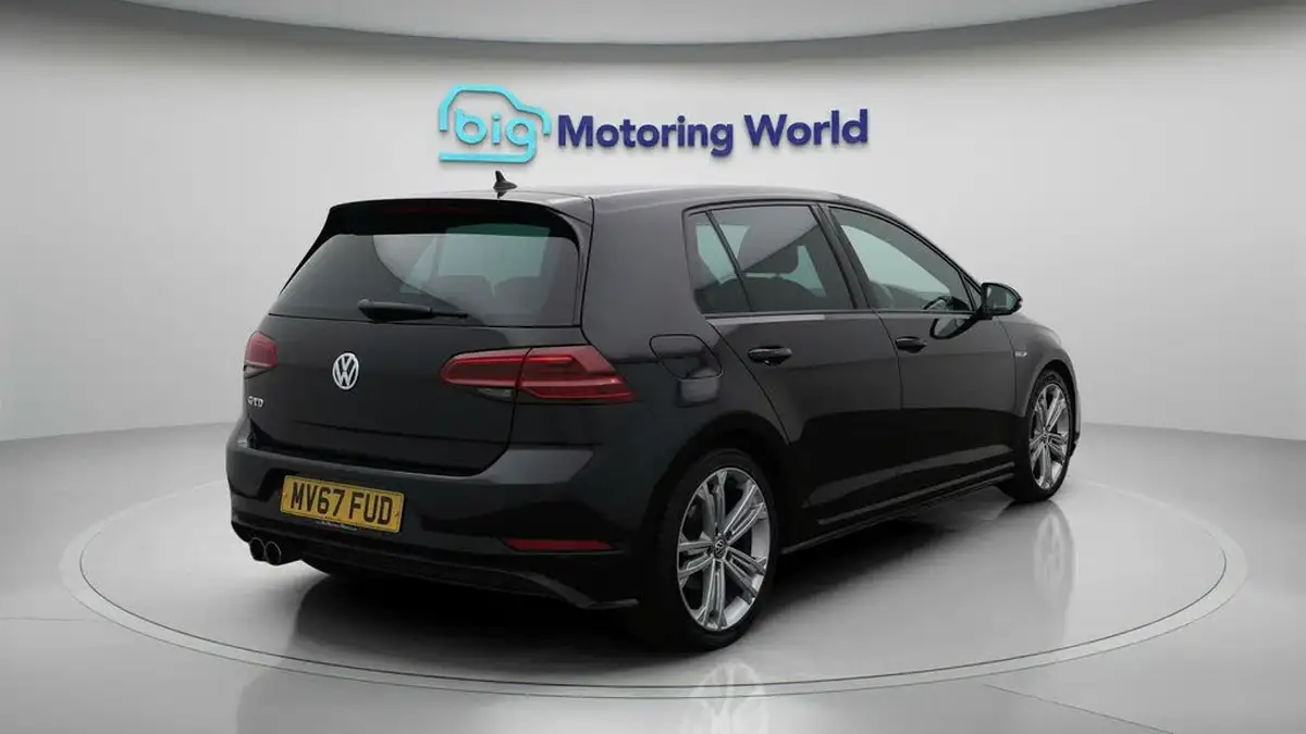 2017-volkswagen-golf-20tdi-gtd-ss-hatchback-5d-dsg-big-7