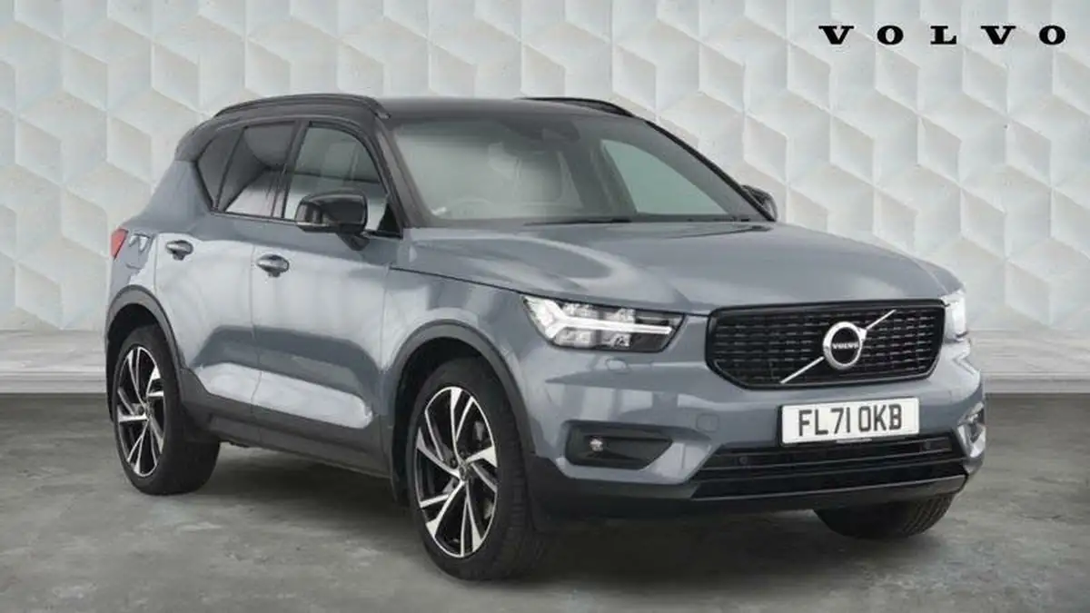 2021-volvo-xc40-20-b4-r-design-pro-194bhp-awd-auto-big-0