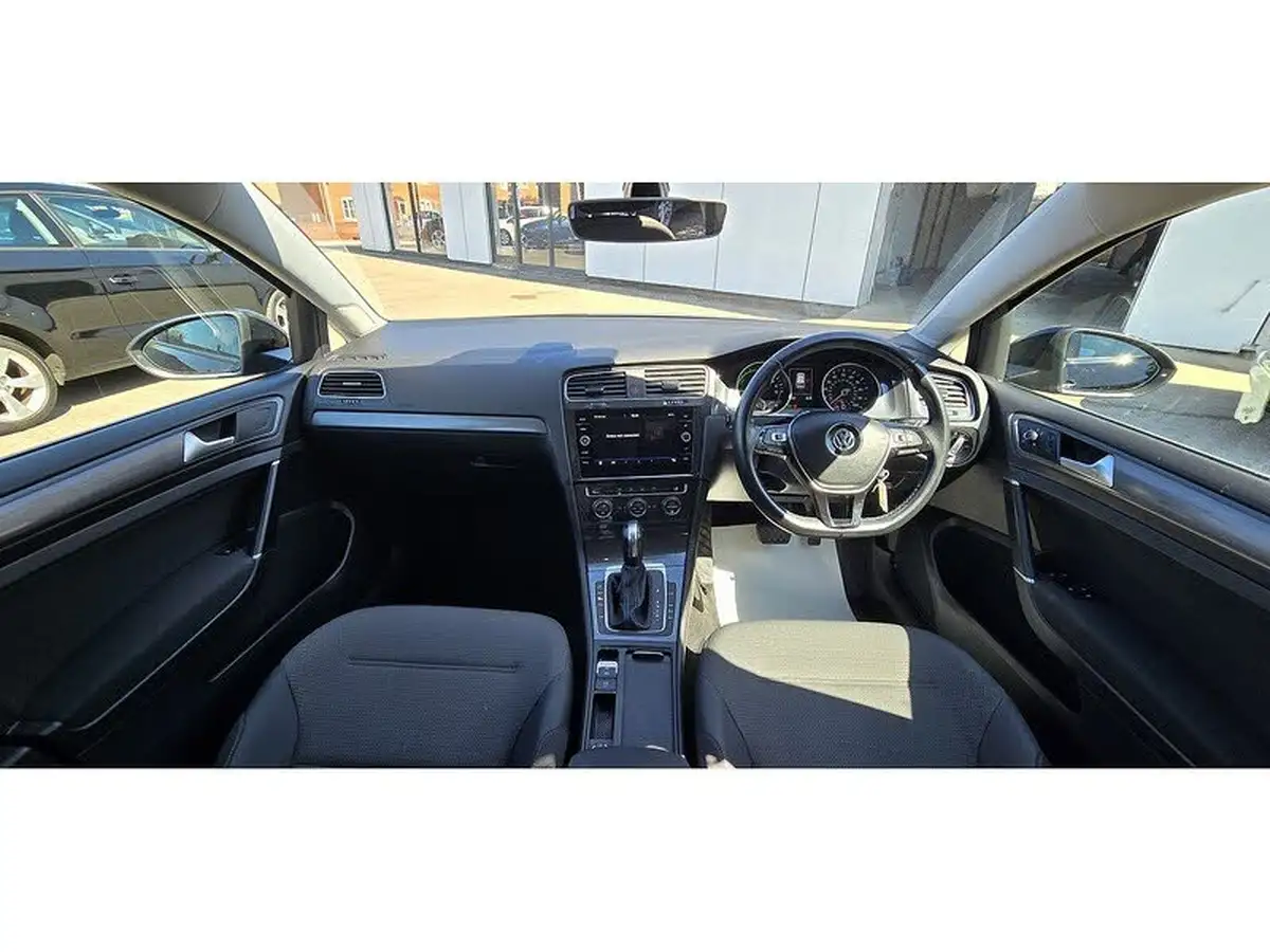 2020-volkswagen-golf-e-e-golf-big-11