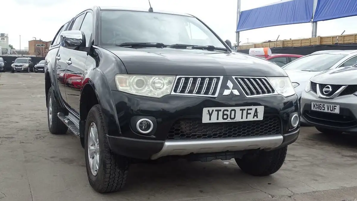 2010-mitsubishi-l200-25td-trojan-big-0
