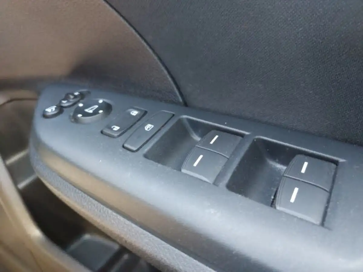 2019-honda-civic-10-vtec-turbo-sr-hatchback-5d-cvt-big-18