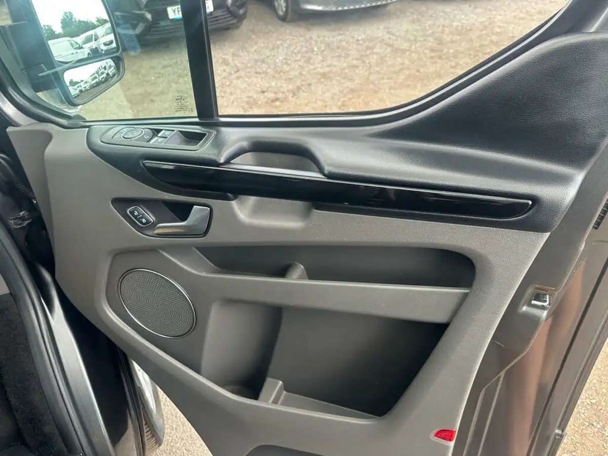 2022-ford-tourneo-custom-20tdci-320-l1-zetec-130pseu6dt-auto-big-36