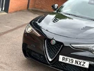 2019-alfa-romeo-stelvio-29-biturbo-quadrifoglio-small-40