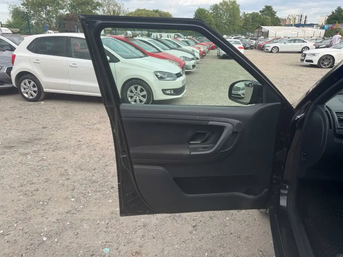 2013-skoda-fabia-16td-se-75ps-hatchback-big-24