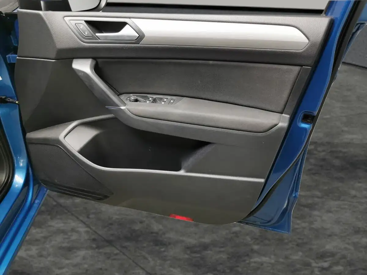 2021-volkswagen-touran-15-tsi-se-dsg-big-37
