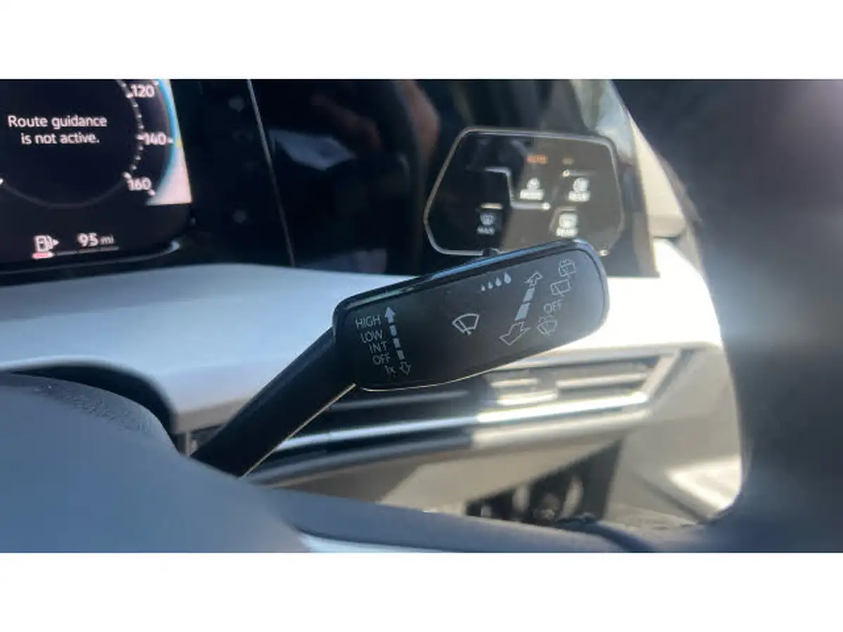 2024-volkswagen-golf-15-tsi-match-150ps-big-43