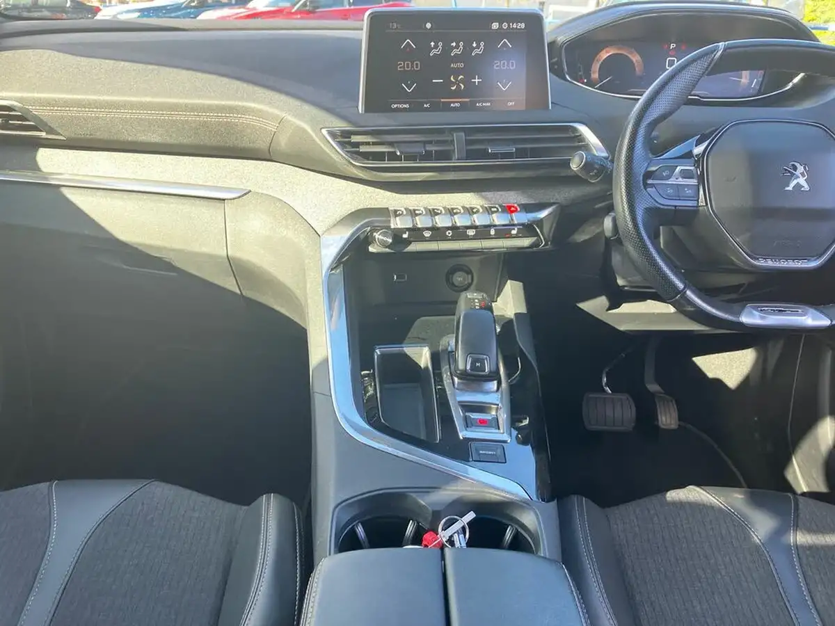 2020-peugeot-3008-suv-12-puretech-gt-line-eat8-big-19