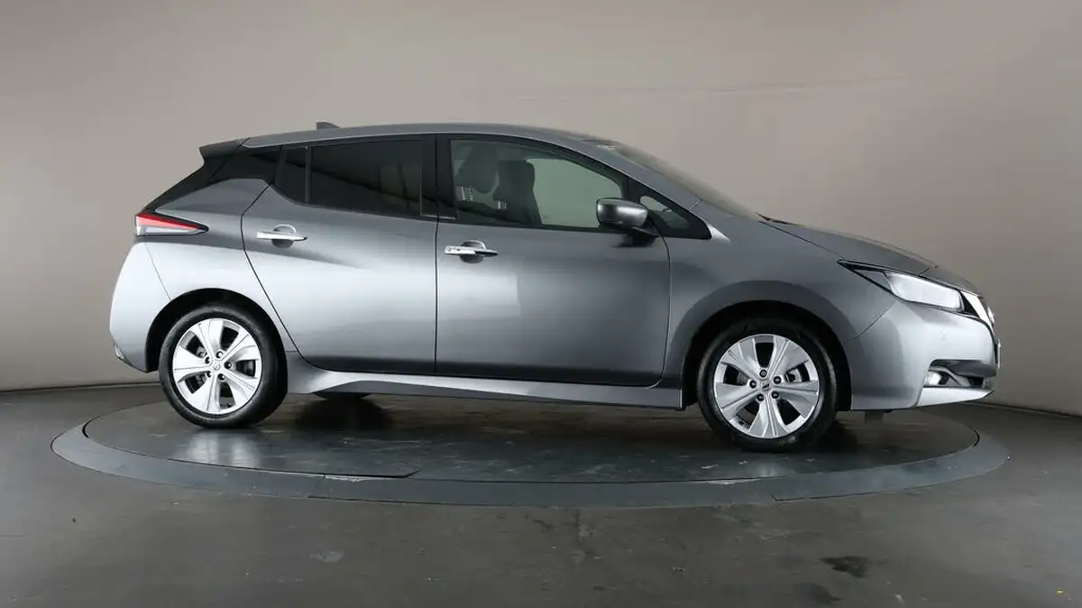 2021-nissan-leaf-e-n-connecta-big-57
