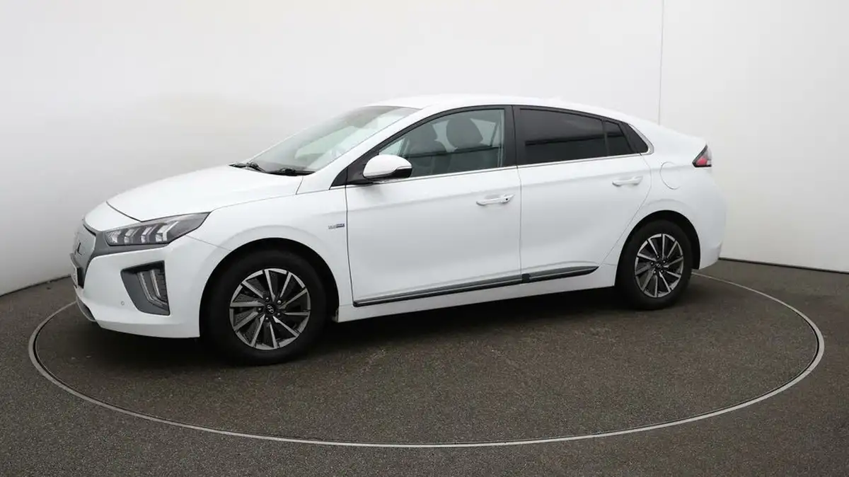 2021-hyundai-ioniq-e-premium-se-electric-100kw-big-70