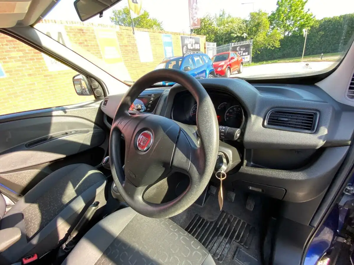 2014-fiat-doblo-16td-mylife-16multijet-105bhp-big-13