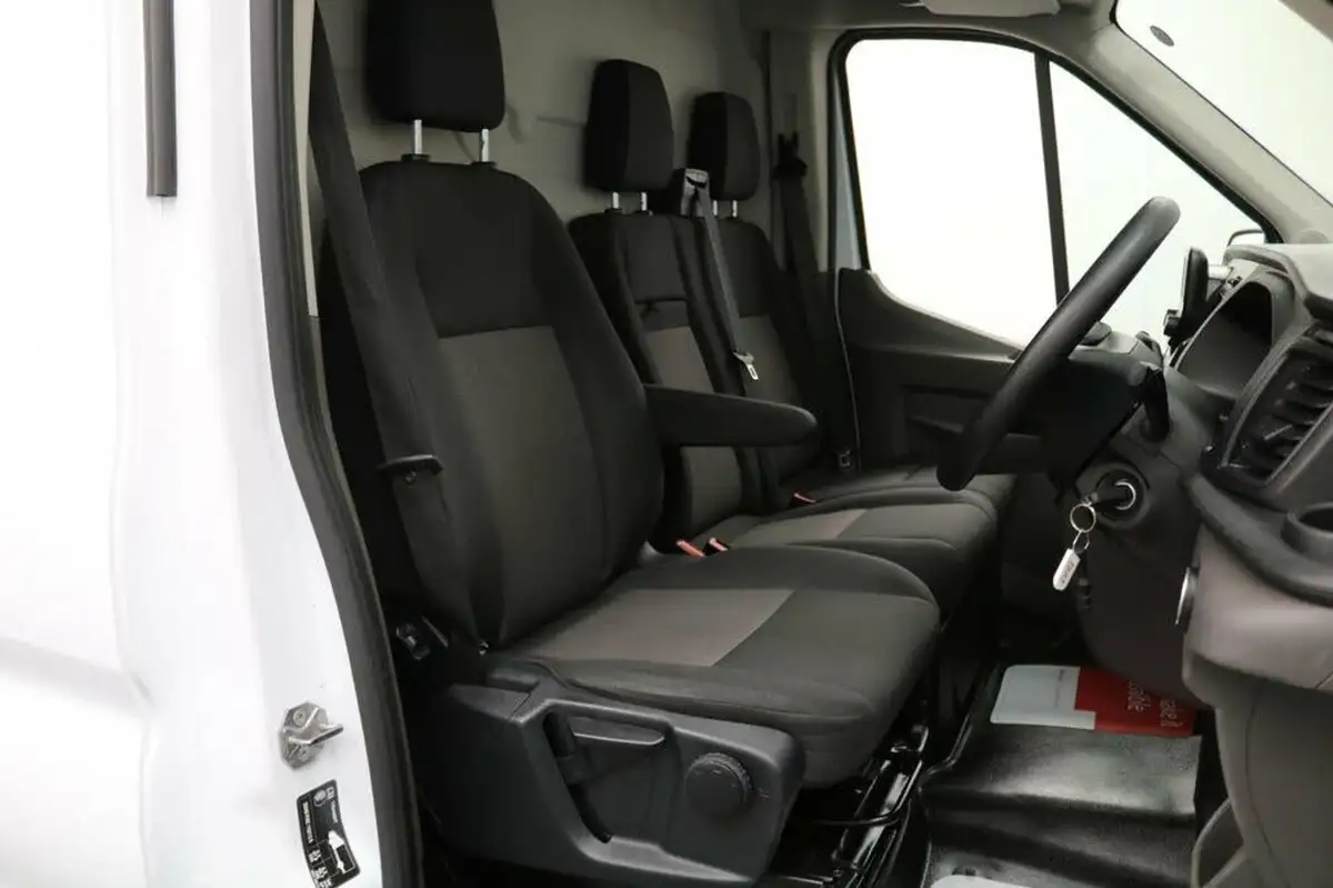 2022-ford-transit-big-23