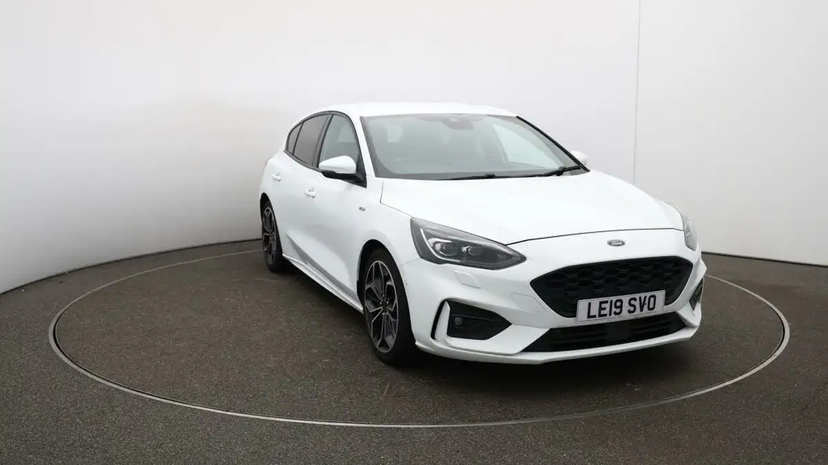 2019-ford-focus-10t-st-line-x-hatchback-big-42