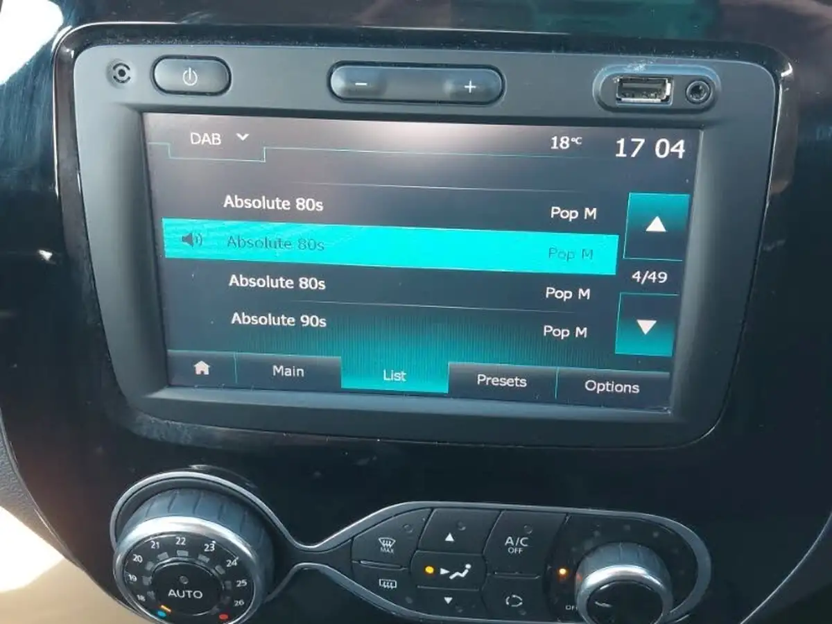 2017-renault-captur-09-tce-dynamique-nav-big-14